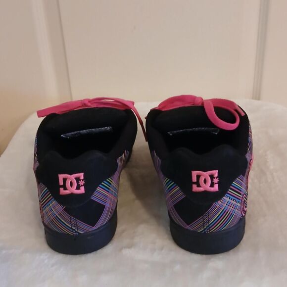 RARE DC Women's Pixie 4 Black & Pink Argyle Skateboard Shoes w Embroidered Logo - Picture 6 of 8